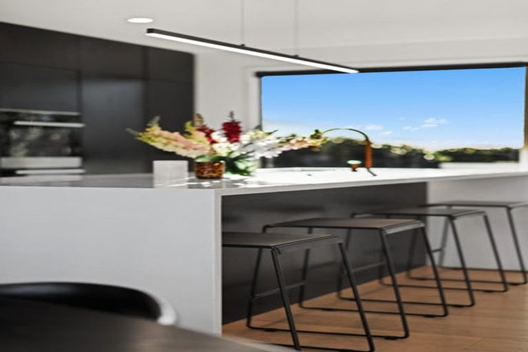 Photo of property in 175 Sandspit Road, Shelly Park, Auckland, 2014