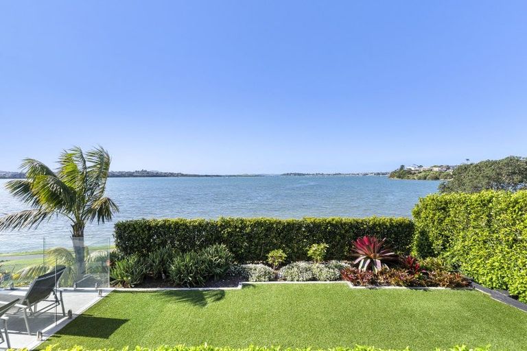 Photo of property in 76 Bramley Drive, Farm Cove, Auckland, 2012