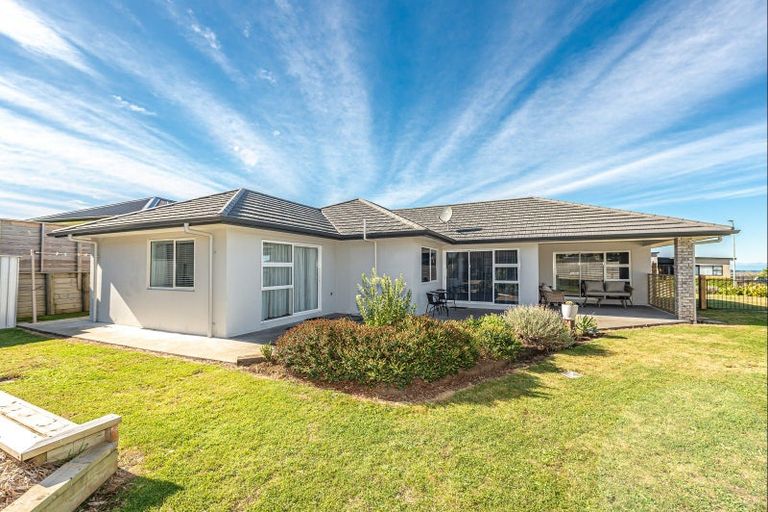 Photo of property in 34 Tirimoana Place, Otamatea, Whanganui, 4501