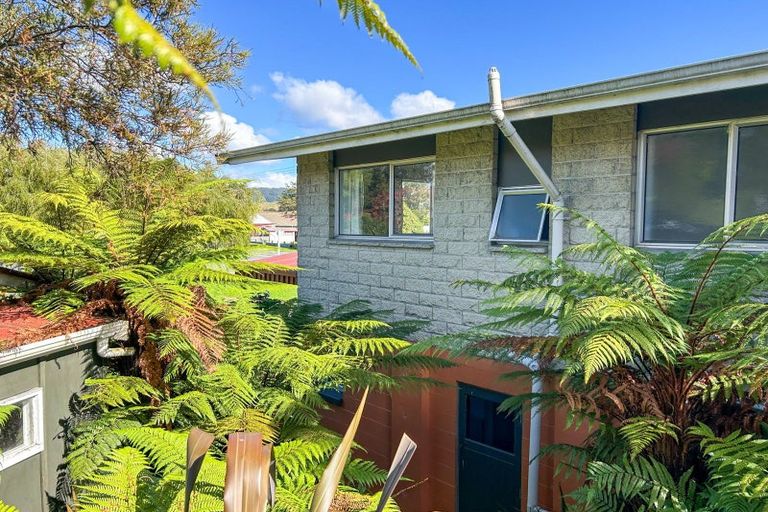 Photo of property in 7 Crampton Road, Reefton, 7830