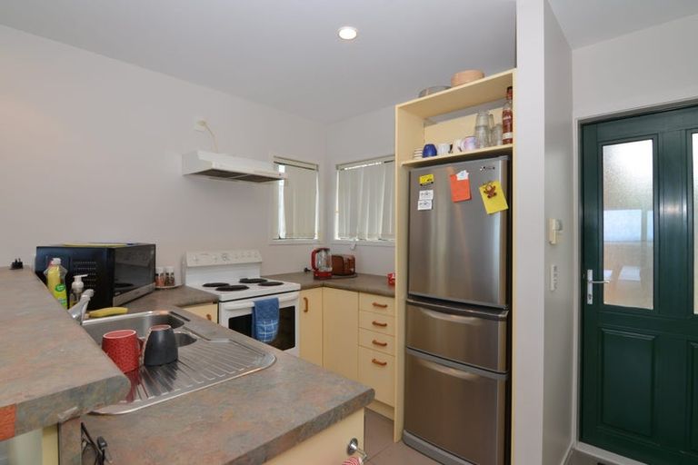 Photo of property in 6a Sunhaven Drive, Newlands, Wellington, 6037