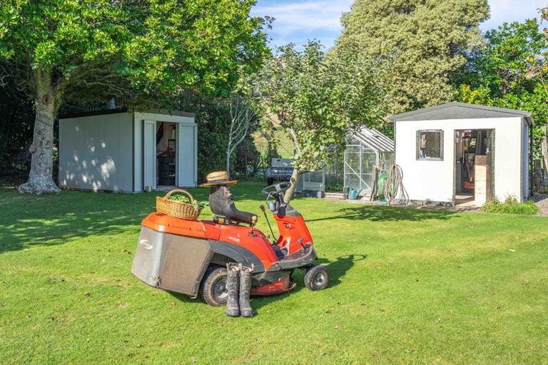 Photo of property in 43 Te Horo Hautere Cross Road, Te Horo, Otaki, 5582