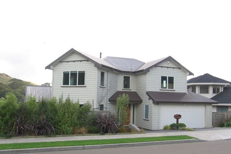 Photo of property in 34 Furlong Crescent, Churton Park, Wellington, 6037