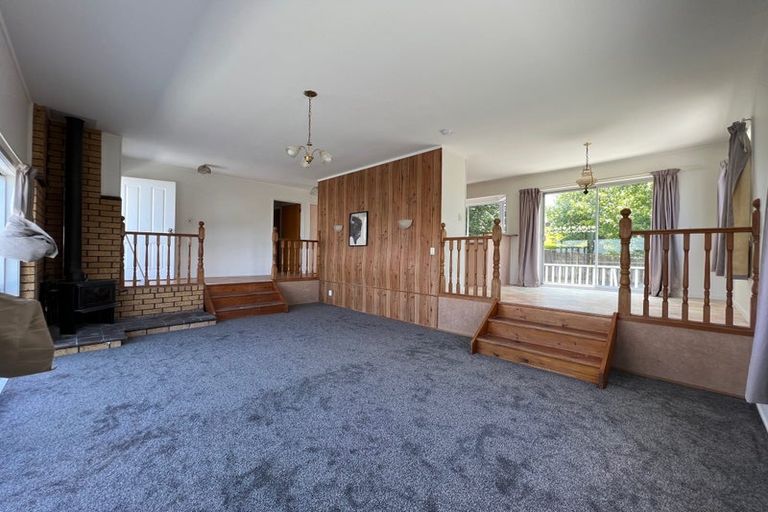 Photo of property in 17 Sumich Place, West Harbour, Auckland, 0618