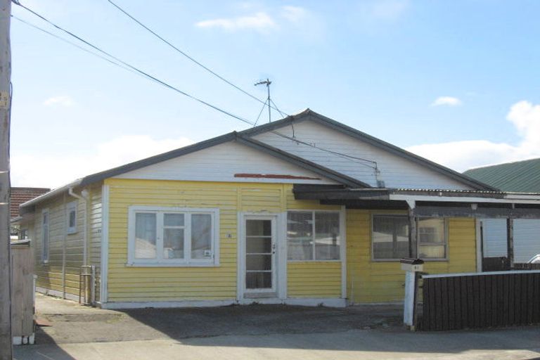 Photo of property in 81 Endeavour Street, Lyall Bay, Wellington, 6022
