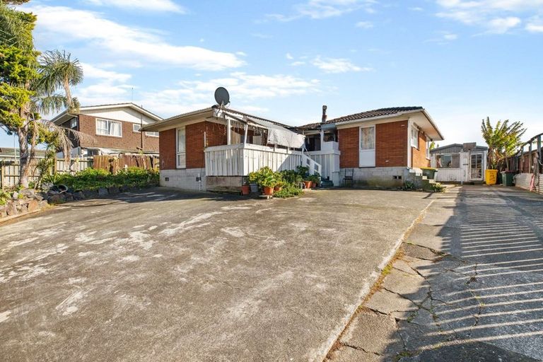 Photo of property in 44 Mckinstry Avenue, Mangere East, Auckland, 2024