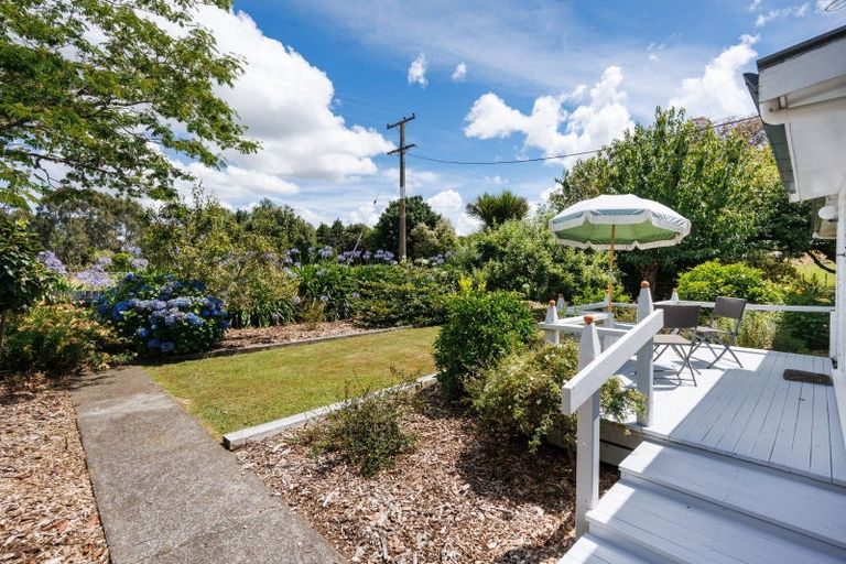 Photo of property in 6 Griffins Road, Marton, 4788