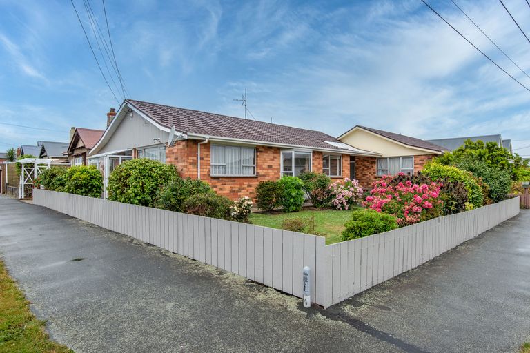 Photo of property in 35 Jackson Street, Saint Kilda, Dunedin, 9012