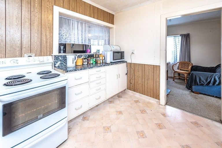 Photo of property in 1 Manuka Street, Castlecliff, Whanganui, 4501