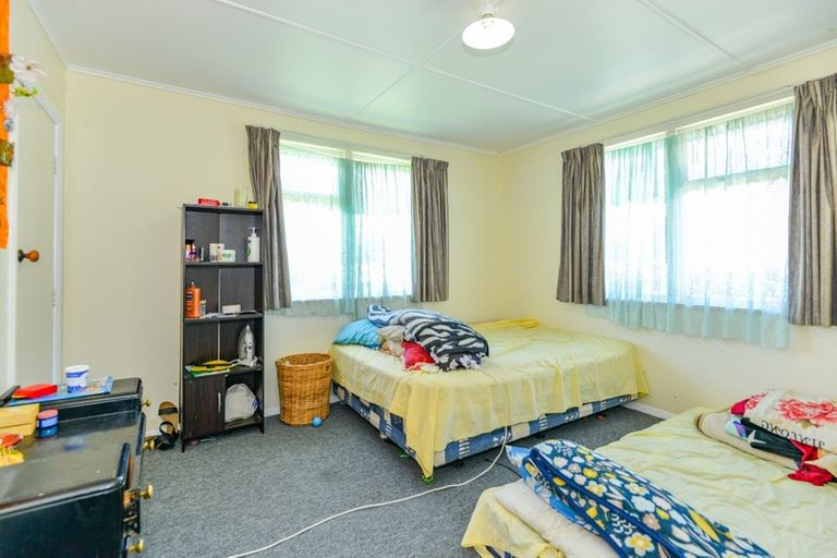 Photo of property in 406 Huia Street, Camberley, Hastings, 4120
