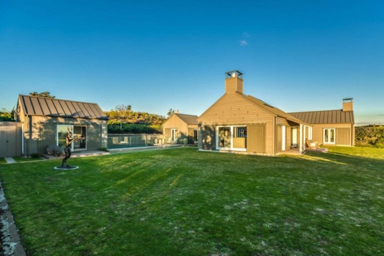 Photo of property in 13 Alan Murray Lane, Oneroa, Waiheke Island, 1081