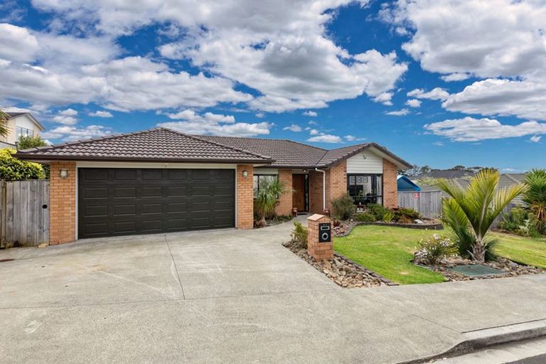 Photo of property in 41 South Kensington Way, Henderson, Auckland, 0612