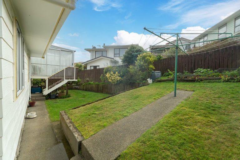 Photo of property in 3 Tralee Place, Johnsonville, Wellington, 6037