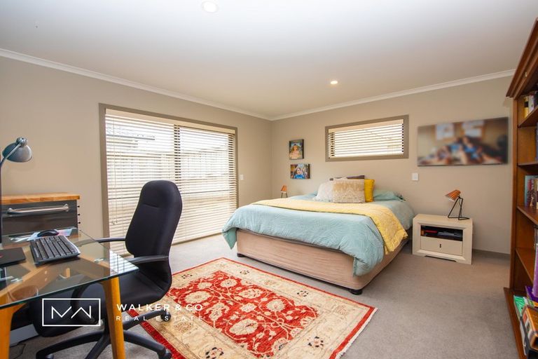 Photo of property in 7 Percy Kinsman Crescent, Riverstone Terraces, Upper Hutt, 5018