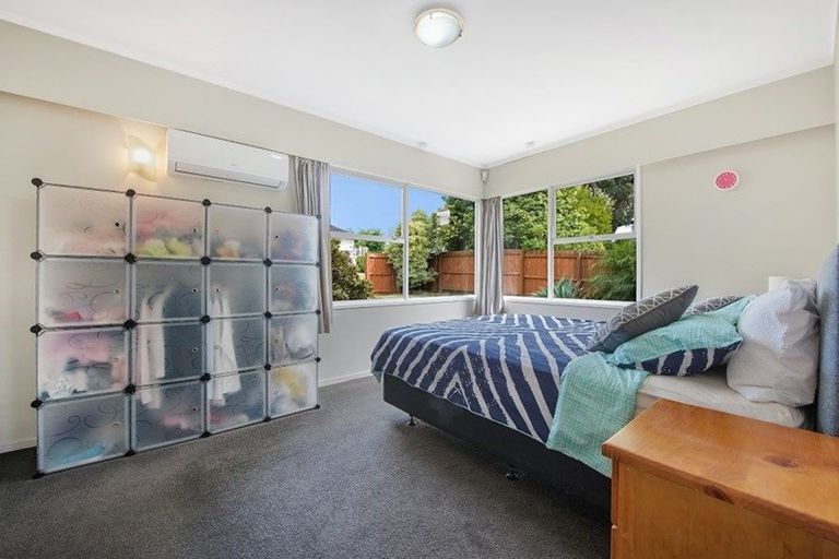 Photo of property in 4 Alton Terrace, Pakuranga Heights, Auckland, 2010