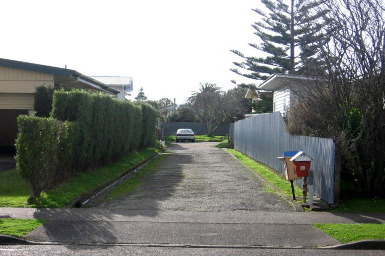 Photo of property in 16 Alexander Street, Awapuni, Palmerston North, 4412