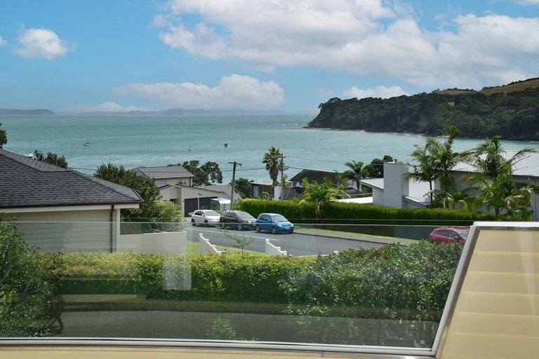Photo of property in 45 Tindalls Bay Road, Tindalls Beach, Whangaparaoa, 0930