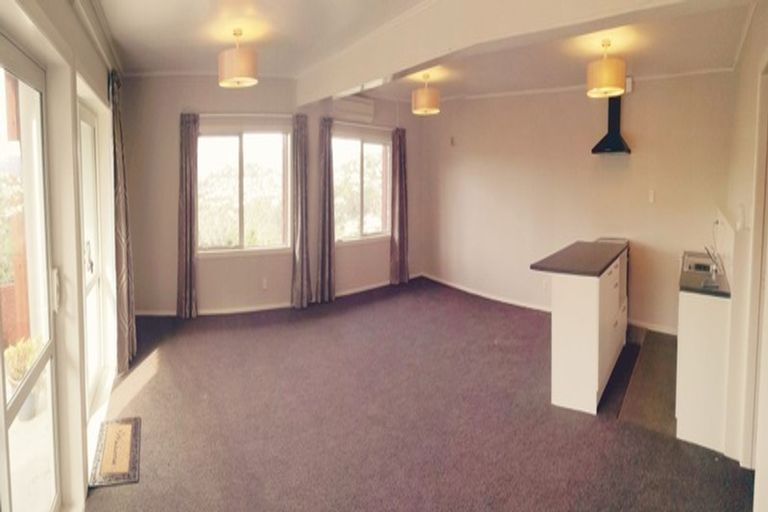 Photo of property in 51 Winston Street, Crofton Downs, Wellington, 6035