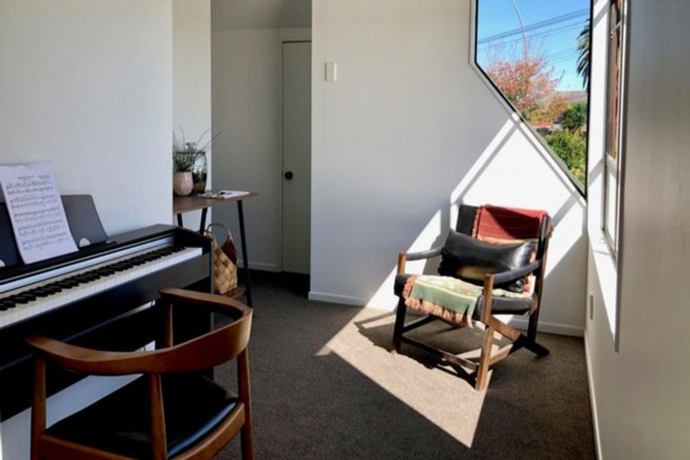 Photo of property in 128 Newcastle Road, Dinsdale, Hamilton, 3204