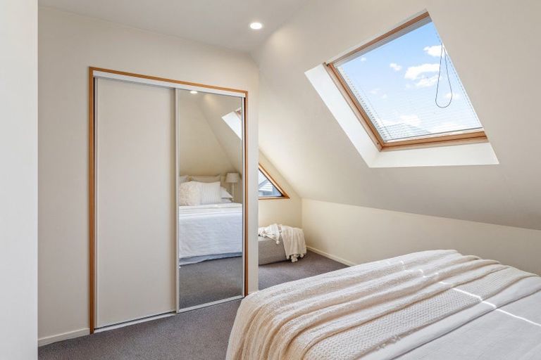 Photo of property in 32 Peverel Street, Riccarton, Christchurch, 8041