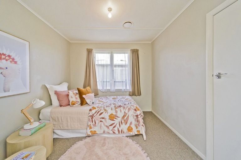 Photo of property in 27 Duff Crescent, Highbury, Palmerston North, 4412
