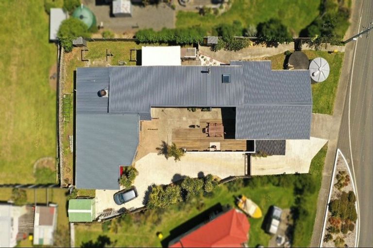 Photo of property in 571 Waitarere Beach Road, Waitarere Beach, Levin, 5510