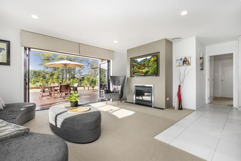 Photo of property in 437 Oira Road, Karaka, Drury, 2578