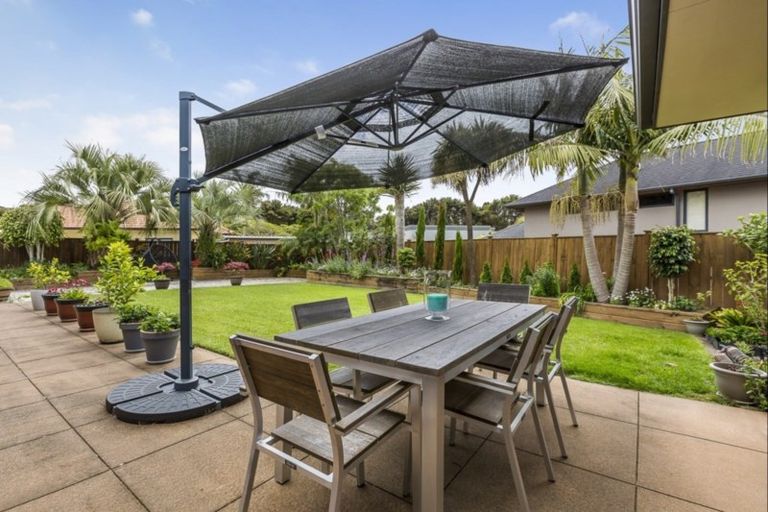 Photo of property in 1 The Ritz, Orewa, 0931