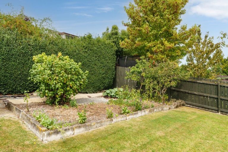 Photo of property in 72 Kinmont Crescent, Kinmont Park, Mosgiel, 9024