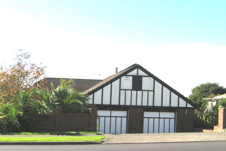 Photo of property in 194 Whitford Road, Shamrock Park, Auckland, 2016