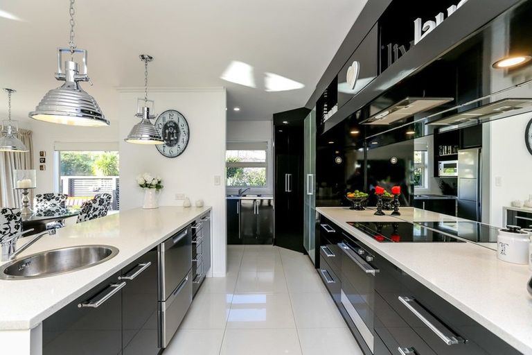 Photo of property in 91c Karina Road, Merrilands, New Plymouth, 4312