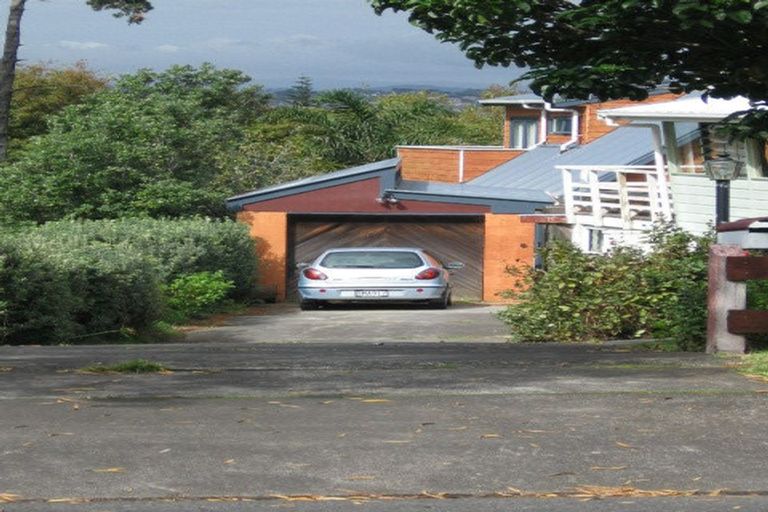 Photo of property in 1/8 Glenside Avenue, Pakuranga, Auckland, 2010