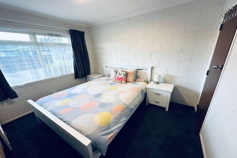 Photo of property in 2/299 Ruahine Street, Terrace End, Palmerston North, 4410