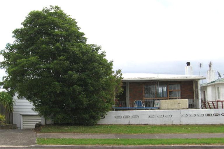 Photo of property in 140 Glengarry Road, Glen Eden, Auckland, 0602