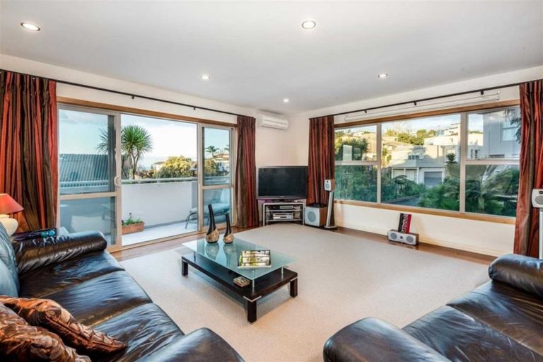 Photo of property in 1/293 East Coast Road, Mairangi Bay, Auckland, 0630