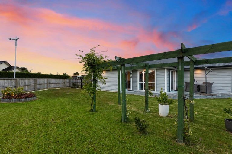 Photo of property in 1 Benmore Crescent, Pyes Pa, Tauranga, 3112