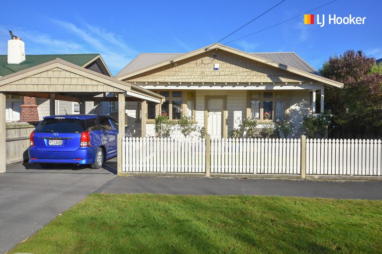 Photo of property in 8 Pretoria Avenue, Saint Clair, Dunedin, 9012