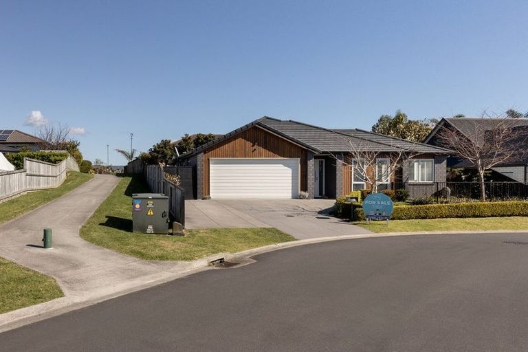 Photo of property in 73 Bert Wall Drive, Omokoroa, 3114