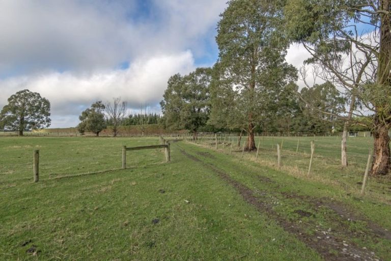 Photo of property in 522 Hoskyns Road, West Melton, Christchurch, 7675