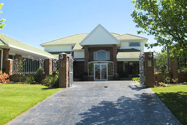 Photo of property in 52 Regent's Park Drive, Casebrook, Christchurch, 8051