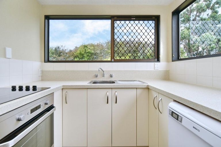 Photo of property in 2/39 Marlene Street, Casebrook, Christchurch, 8051