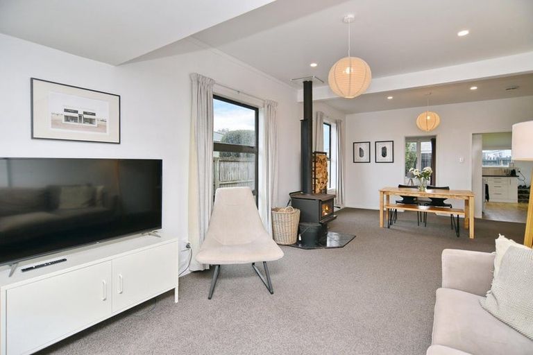 Photo of property in 25 Mackworth Street, Woolston, Christchurch, 8062