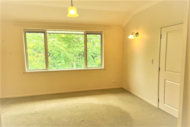 Photo of property in 60 Sidwell Road, Wainui, 0932