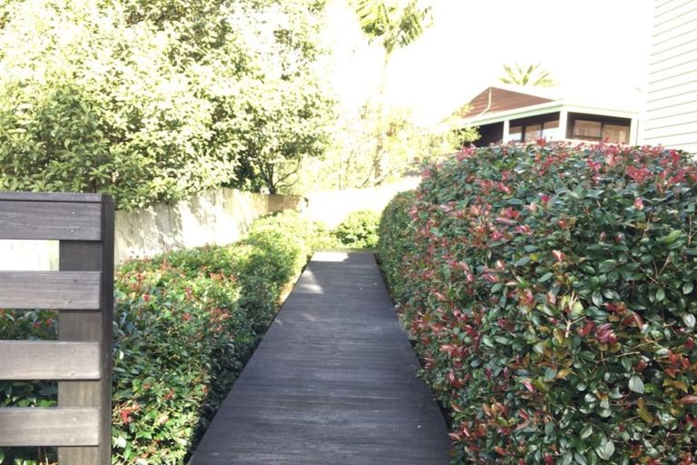 Photo of property in 19b Duncan Avenue, Te Atatu South, Auckland, 0610