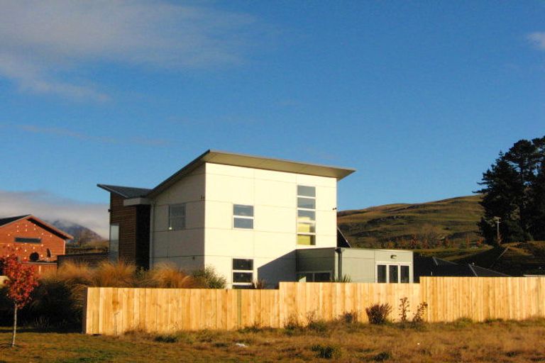 Photo of property in 15 Erskine Street, Lake Hayes, Queenstown, 9304