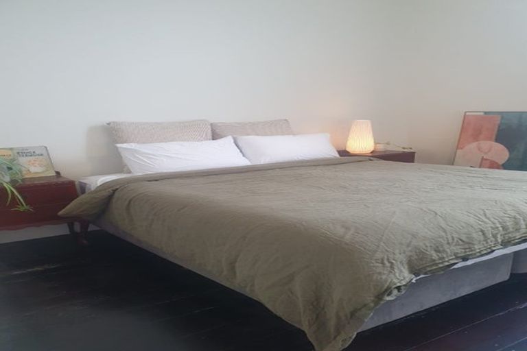 Photo of property in 13a George Street, Thorndon, Wellington, 6011