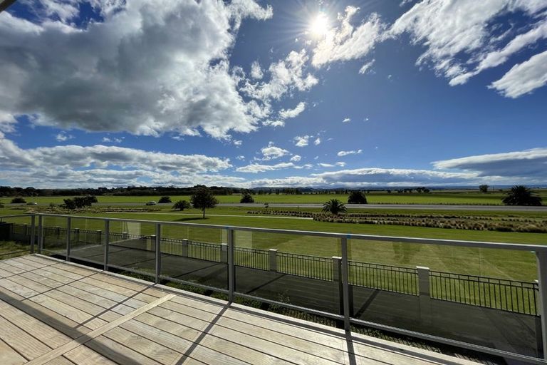 Photo of property in 64 Pelorus Avenue, Poraiti, Napier, 4112