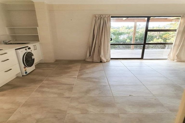 Photo of property in 146 Oaktree Avenue, Browns Bay, Auckland, 0630