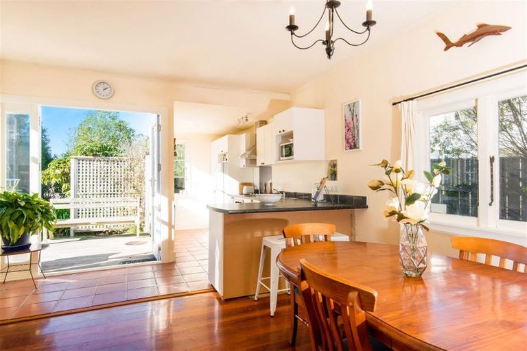 Photo of property in 35 Awatea Street, Ranui, Porirua, 5024