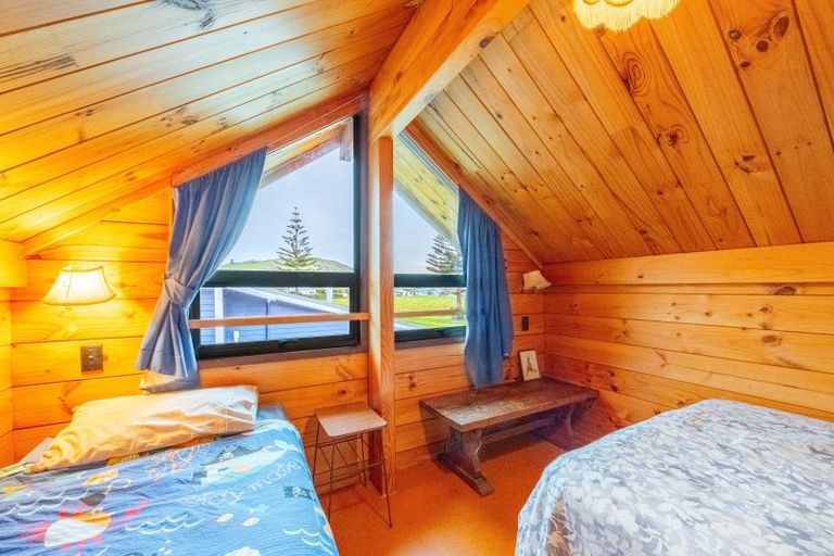 Photo of property in 3432 Pourerere Beach Road, Pourerere, Omakere, 4271